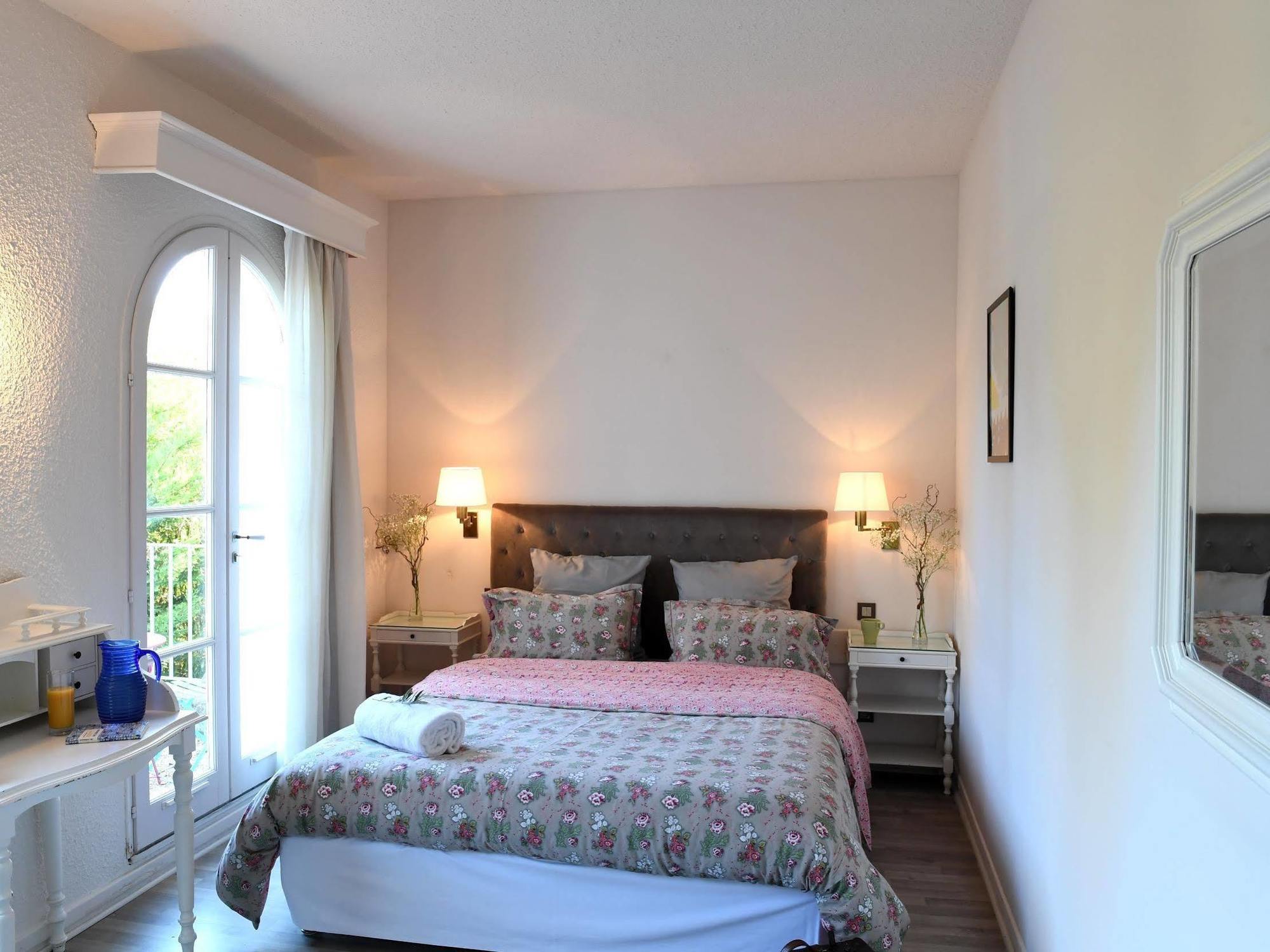 Moulin De La Roque Hotell Althen-des-Paluds Eksteriør bilde